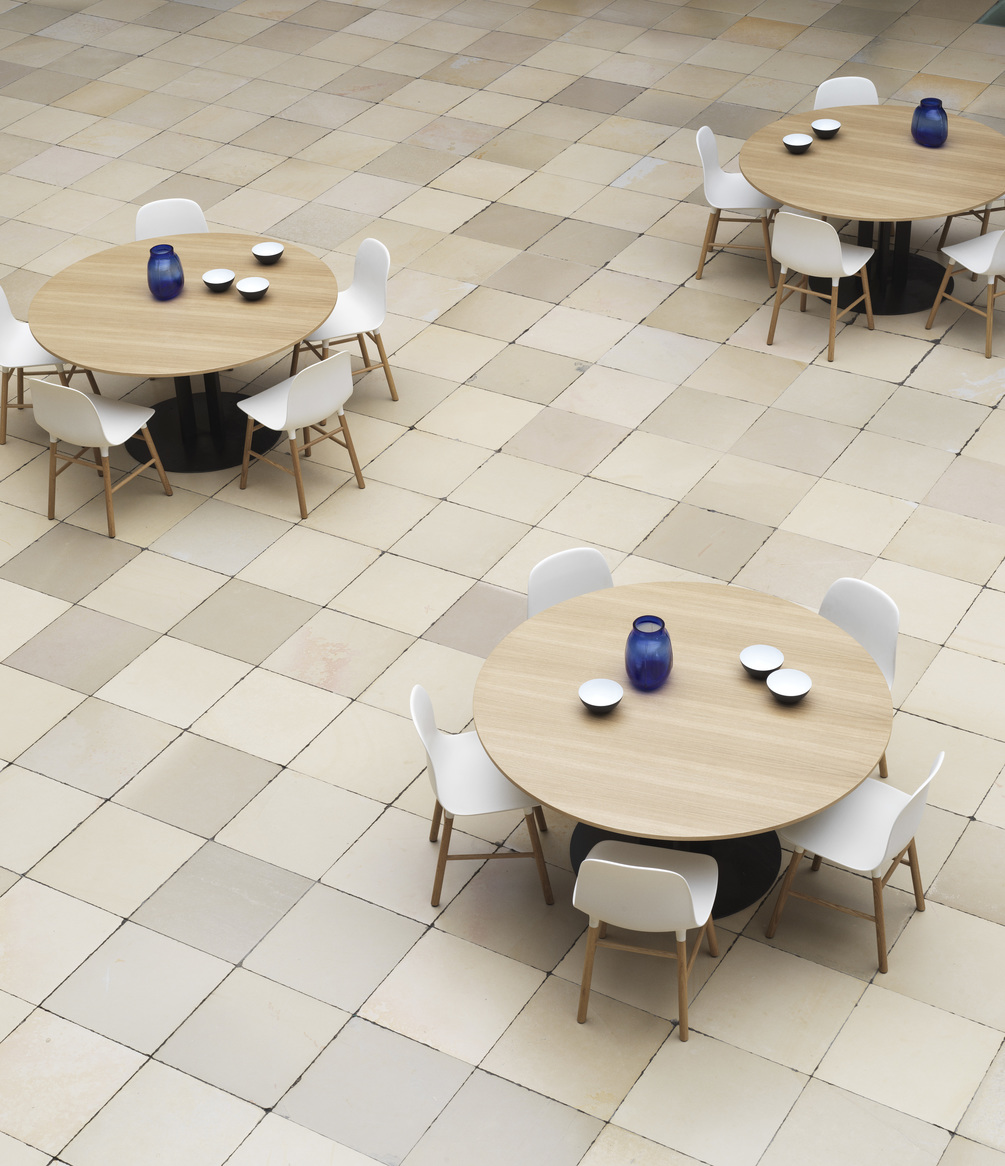 Normann Copenhagen FORM CHAIR WOOD (オーク) - 画像 (4)